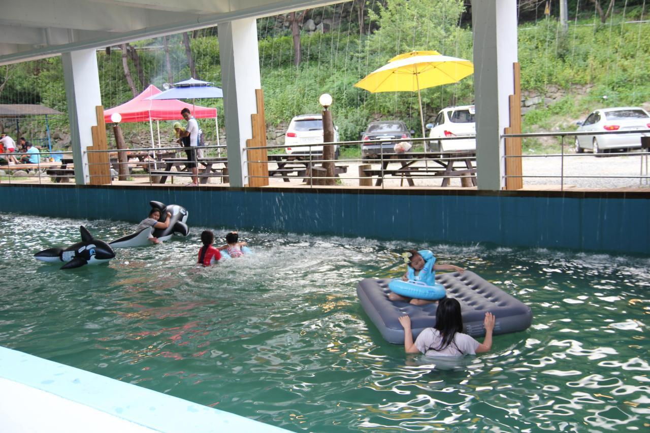 Green Valley Sancheong Экстерьер фото
